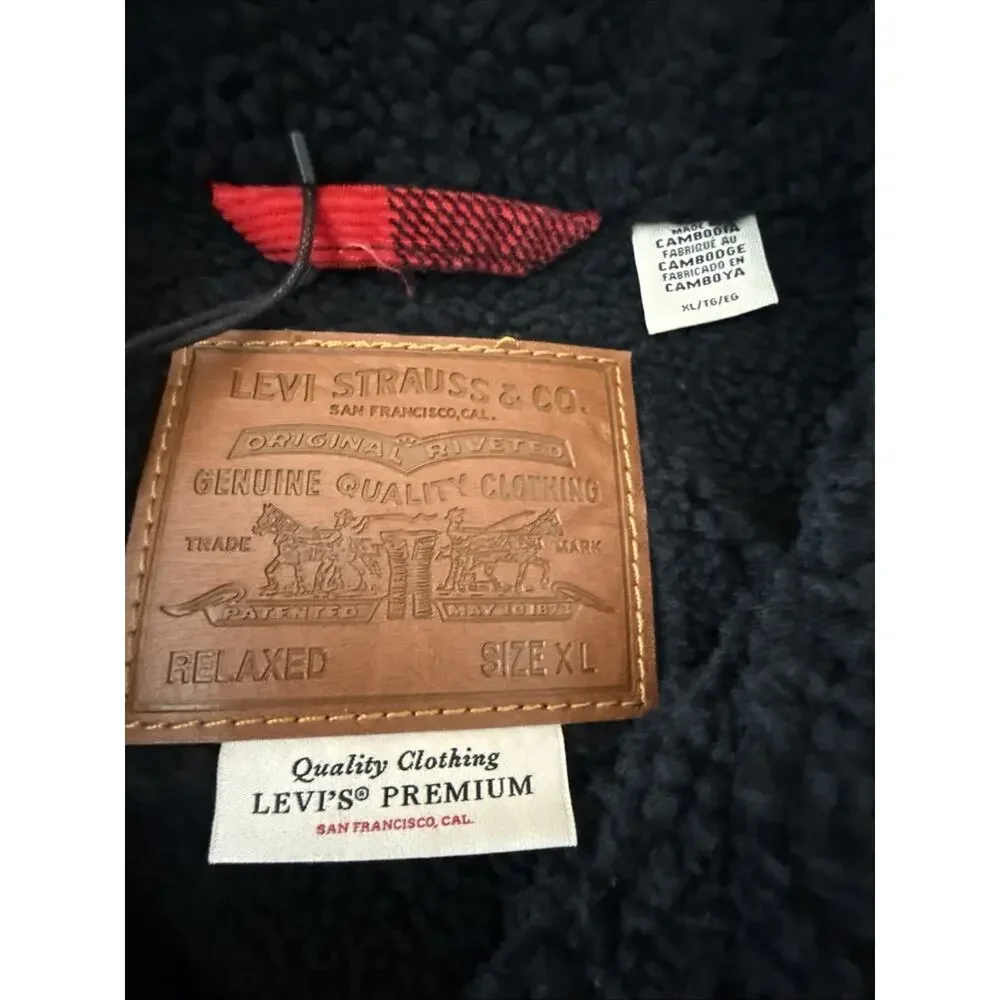 Levi’s Premium Sherpa Trucker Jacket XL Red Plaid Western Print New